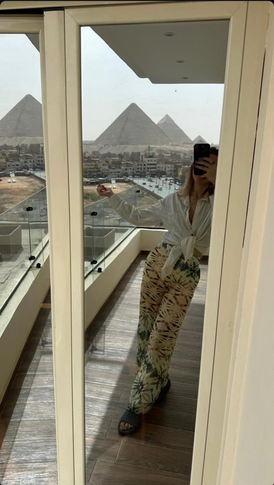 Rotana Pyramids View Vandrarhem Nazlet el-Sîsi Exteriör bild